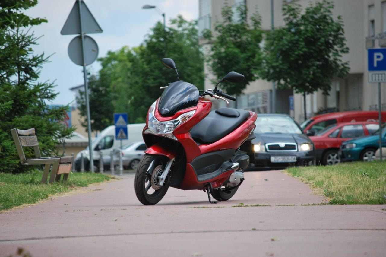 honda pcx 125 (1)