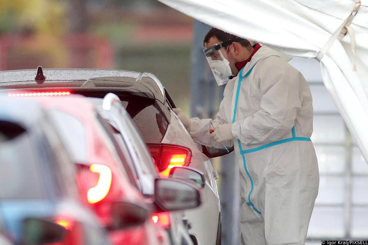 Povećan broj vozila na drive-in COVID testiranju na Zagrebačkom Velesajmu