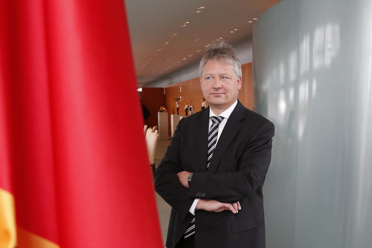 Bruno Kahl, designated new President of the German Federal Intelligence Agency (BND) poses for a picture at the Chancellery in Berlin, Germany, April 27, 2016.    REUTERS/Fabrizio Bensch