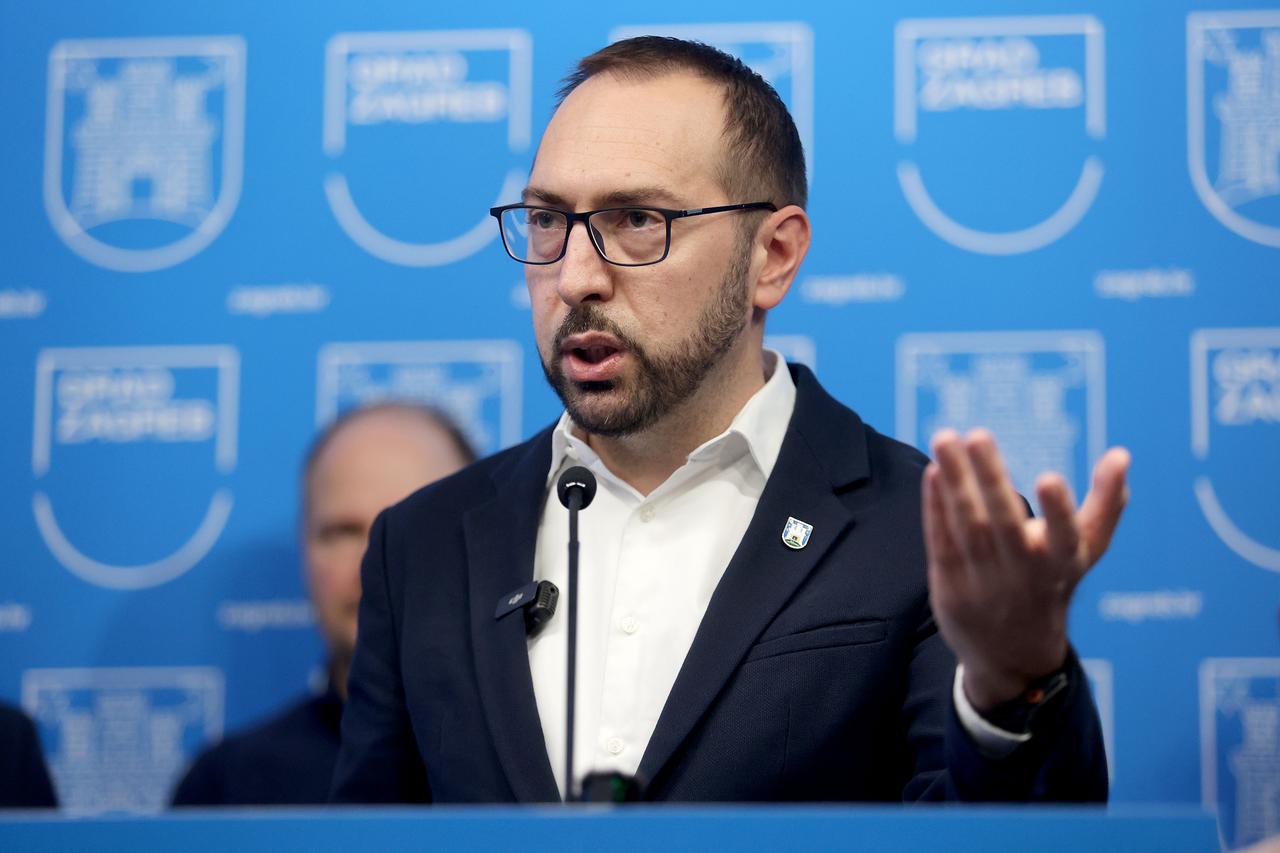 Tomislav Tomašević, obratio se javnosti nakon nepravomoćnih presuda Županijskog suda u Zagrebu, kojima su zabranjeni štrajkovi u ZET-u i Zagrebačkom Holdingu