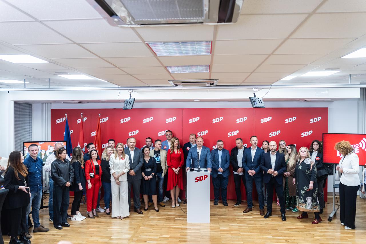 Zagreb: Siniša Hajdaš Dončić dao je izjavu o izbornim rezultatima
