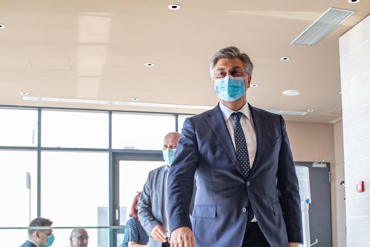 Premijer Andrej Plenković u Dubrovniku održao sastanak s članovima HDZ-a