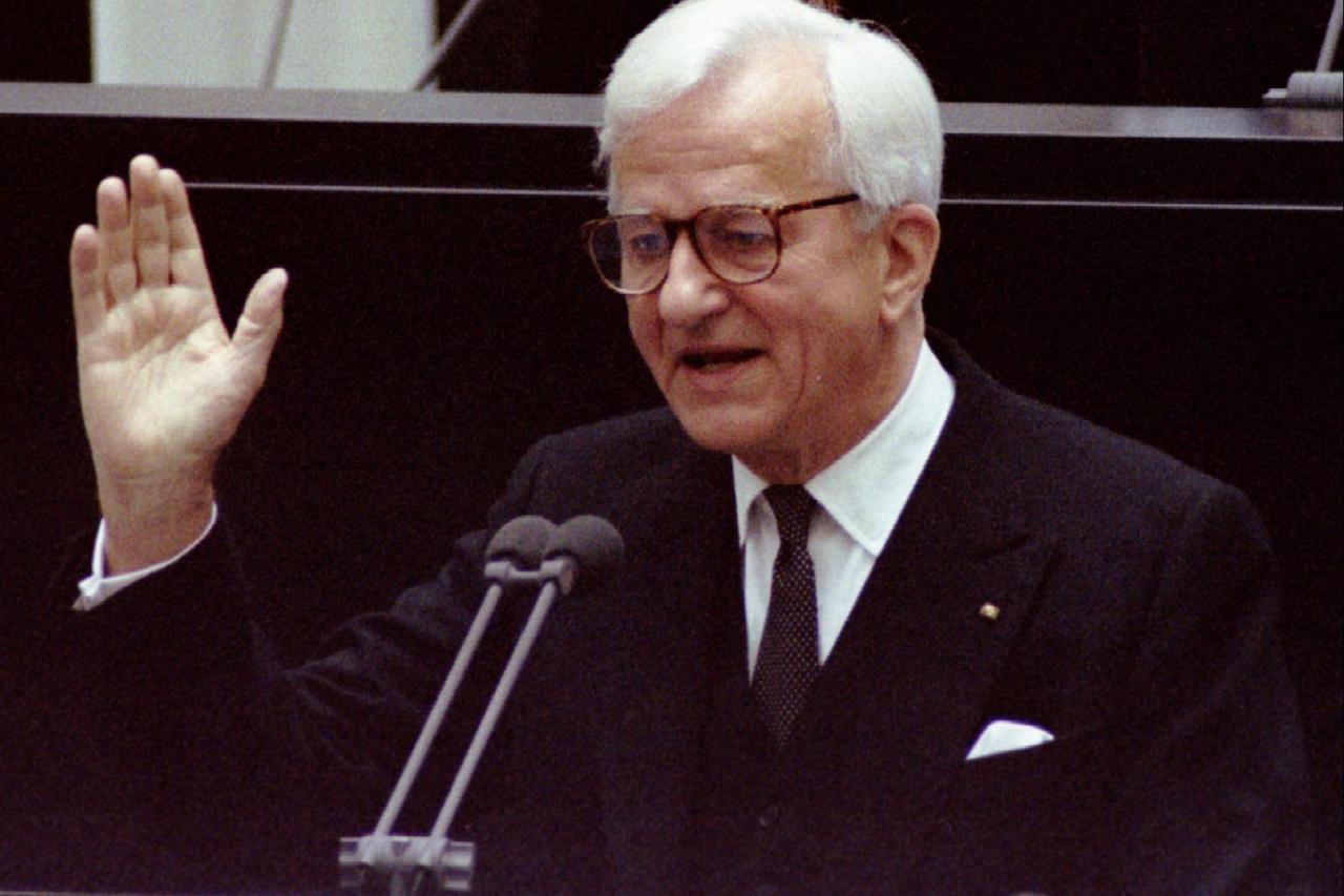 Richard von Weizsaecker