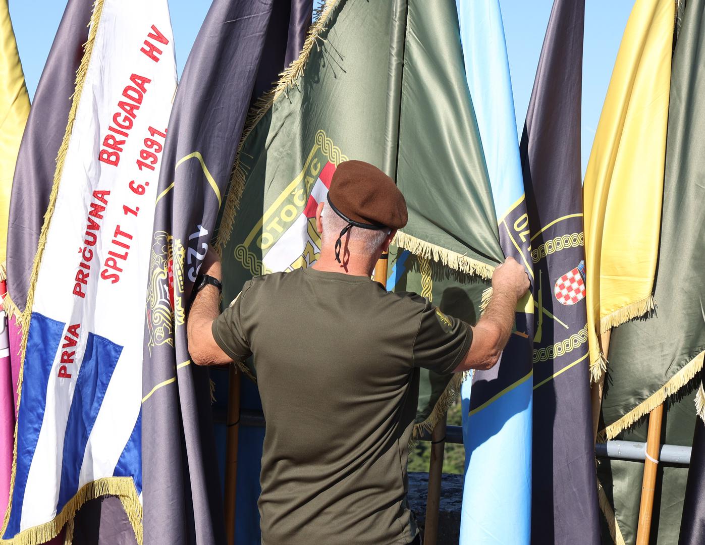 05.08.2025.,Knin- Proslava obiljezavanja Dana pobjede i domovinske zahvalnosti, Dana hrvatskih branitelja i 30. obljetnice vojno redarstvene operacije Oluja. Podizanje zastave na kninskoj tvrdjavi.  Photo: Dusko Jaramaz/PIXSELL