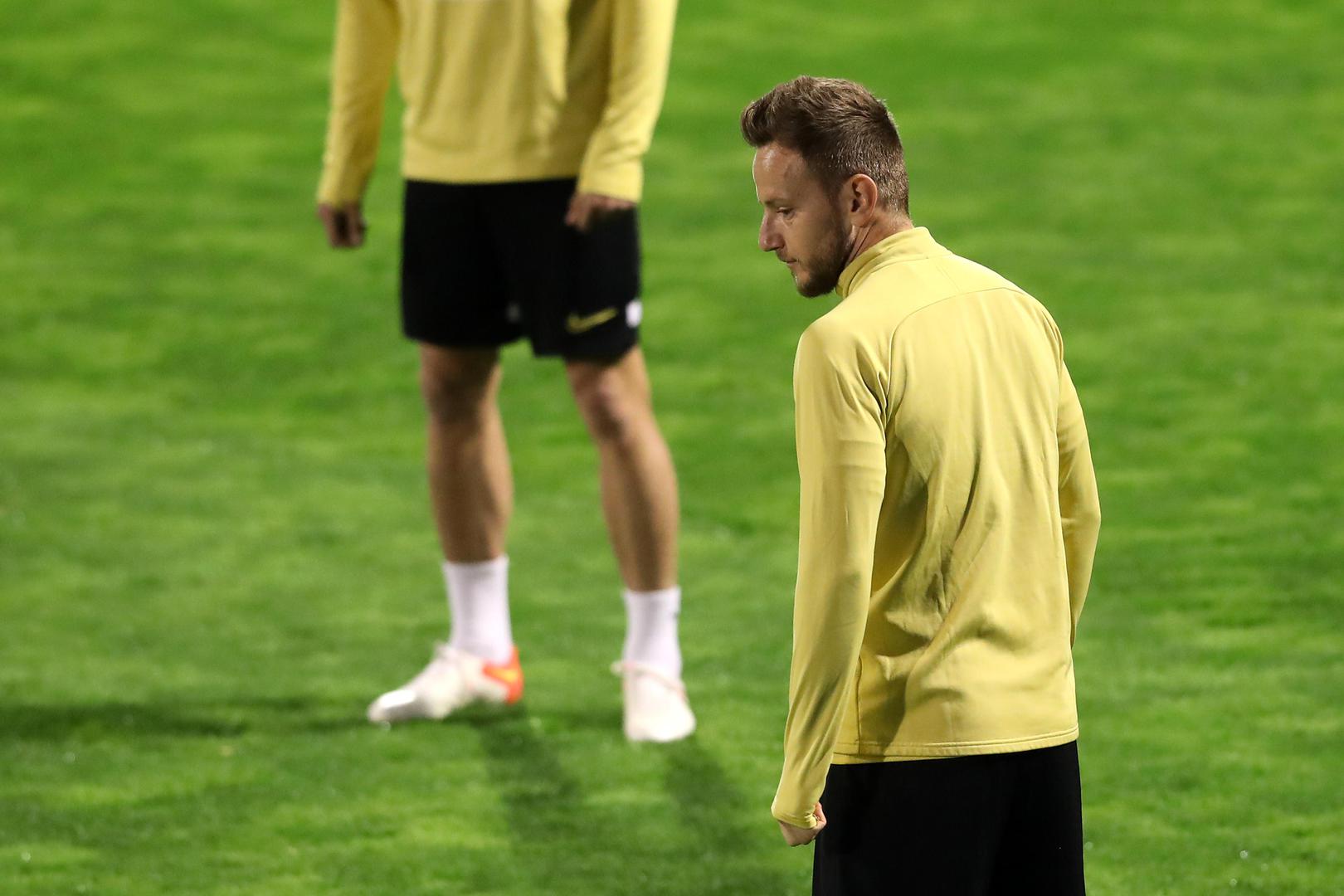 
"Dinamo u svakoj utakmici igra na pobjedu, izlazi visoko, traži igru i loptu. S obzirom na rezultat intenzitet će biti još veći, međutim mi ćemo se koncentrirati na svoju igru."