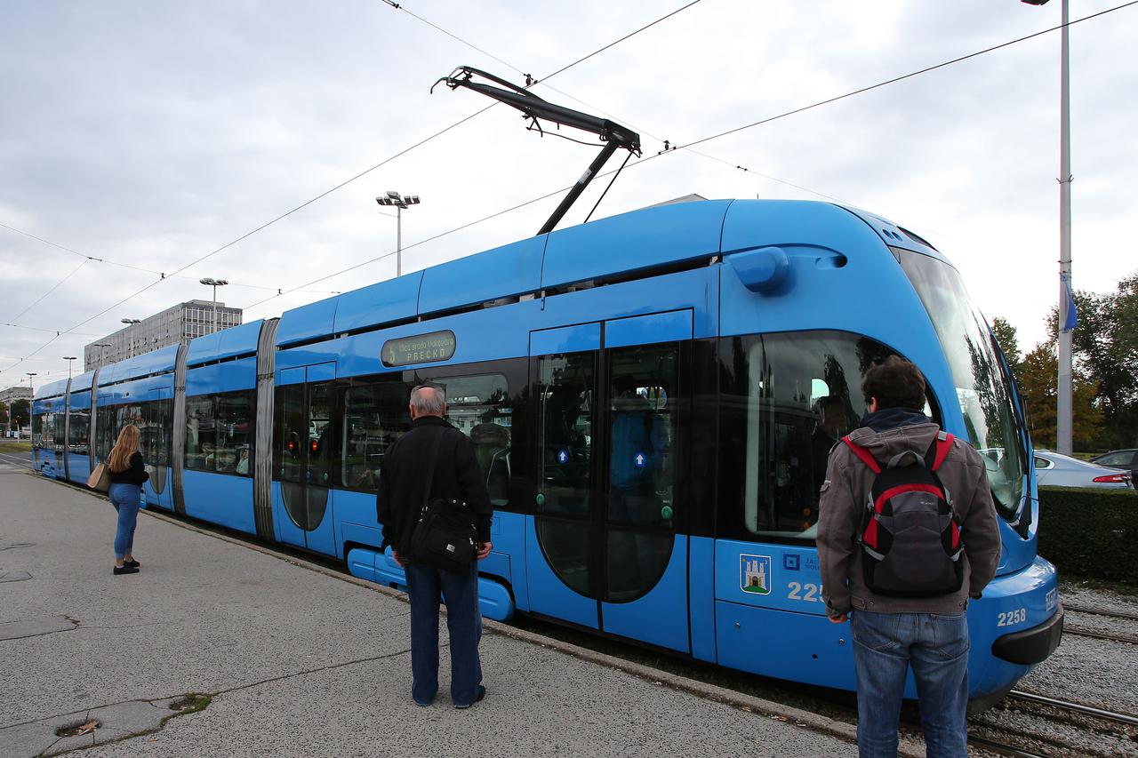 Zagreb: ZET uveo besplatni Wi-Fi u nekoliko tramvaja