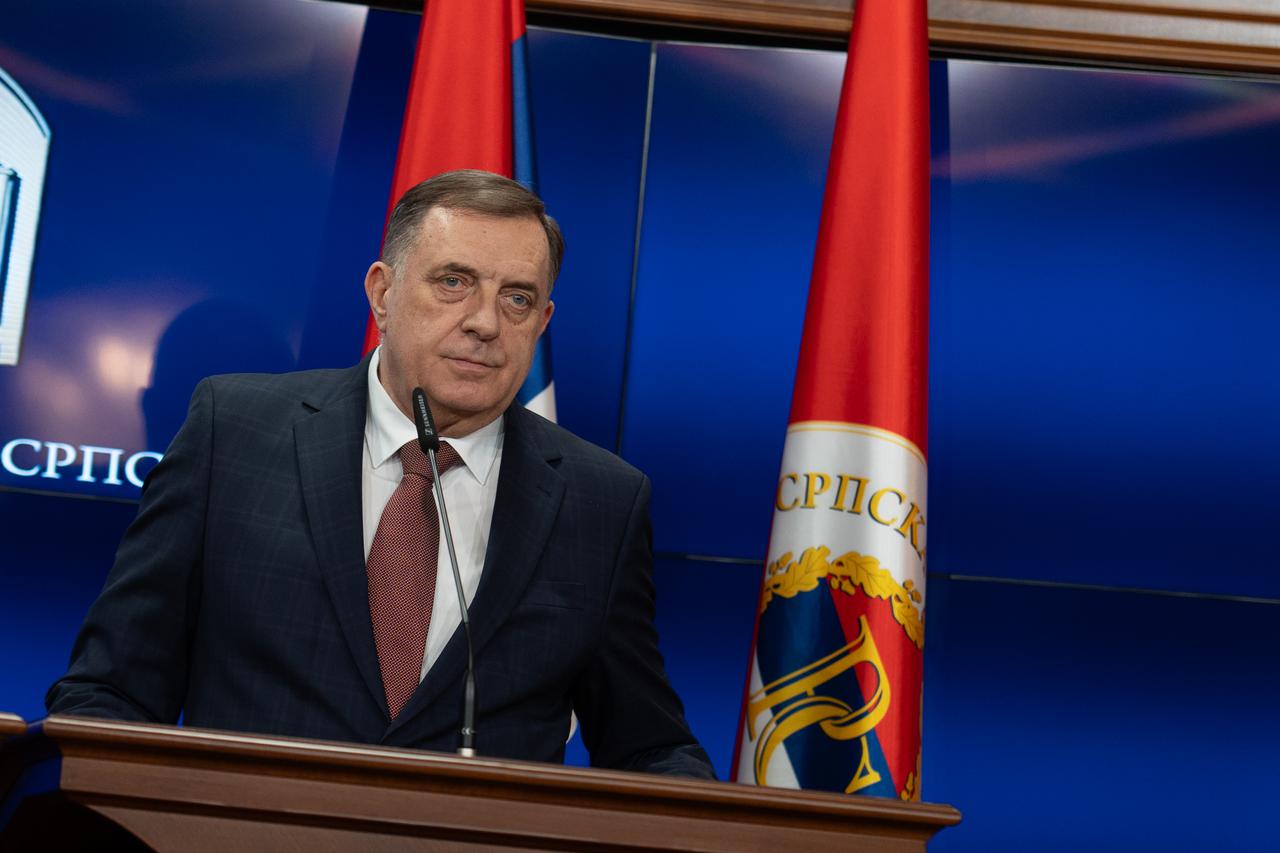 Banja Luka: Milorad Dodik i Željka Cvijanović održali konferenciju za medije povodom trenutne krize u BiH nakon presude Dodiku