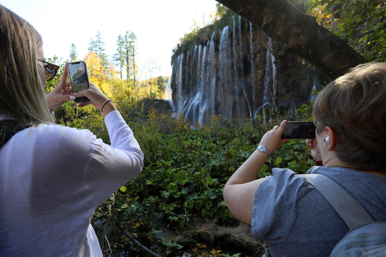 Jesenska idila u Nacionalnom parku Plitvička jezera malo koga će ostaviti ravnodušnim