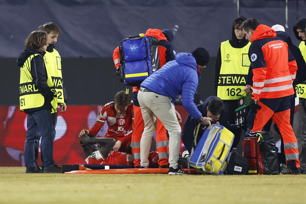 UEFA Conference League - Round of 16 - First Leg - Sigma Olomouc v 1. FSV Mainz 05