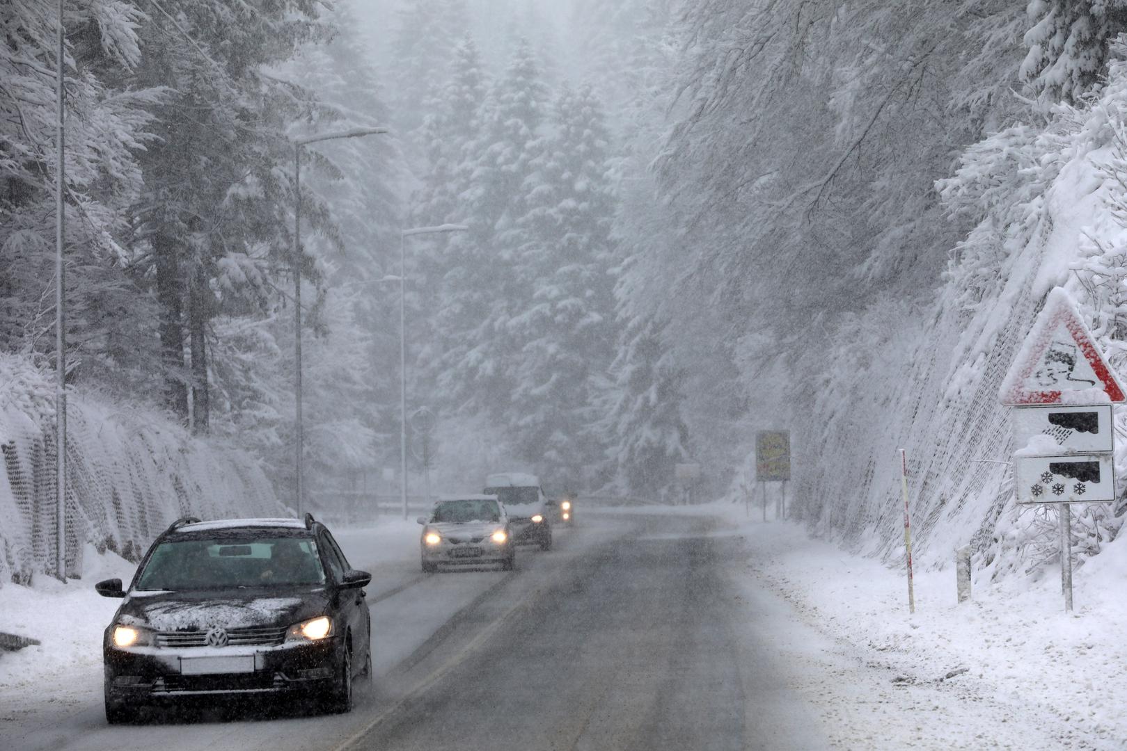 14.02.2025., Delnice – Snijeg i jak vjetar otezavaju promet kroz Gorski kotar.
Photo: Goran Kovacic/PIXSELL Photo: Goran Kovacic/PIXSELL