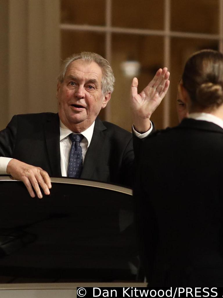 After ten years, the Czech president is elected: Who can beat the multibillionaire Babiš - the general or the rector? velvet revolution czechs