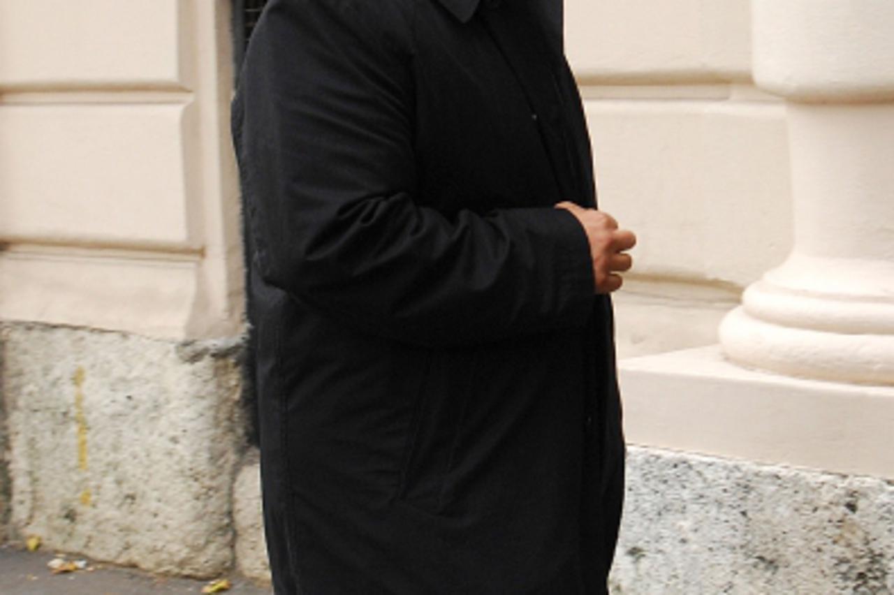 '21. 10. 2009., Zagreb - Vladimir Faber ulazi u zgradu Drzavnog Odvjetnistva Republike Hrvatske.  Photo: Zeljko Hladika/Vecernji list'