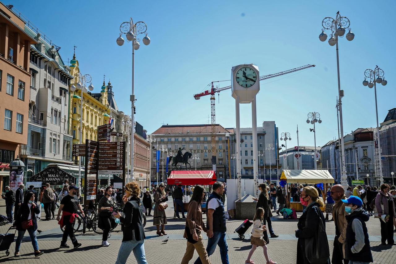 Zagreb: Glavni gradski trg 'oživio' dolaskom toplijih dana