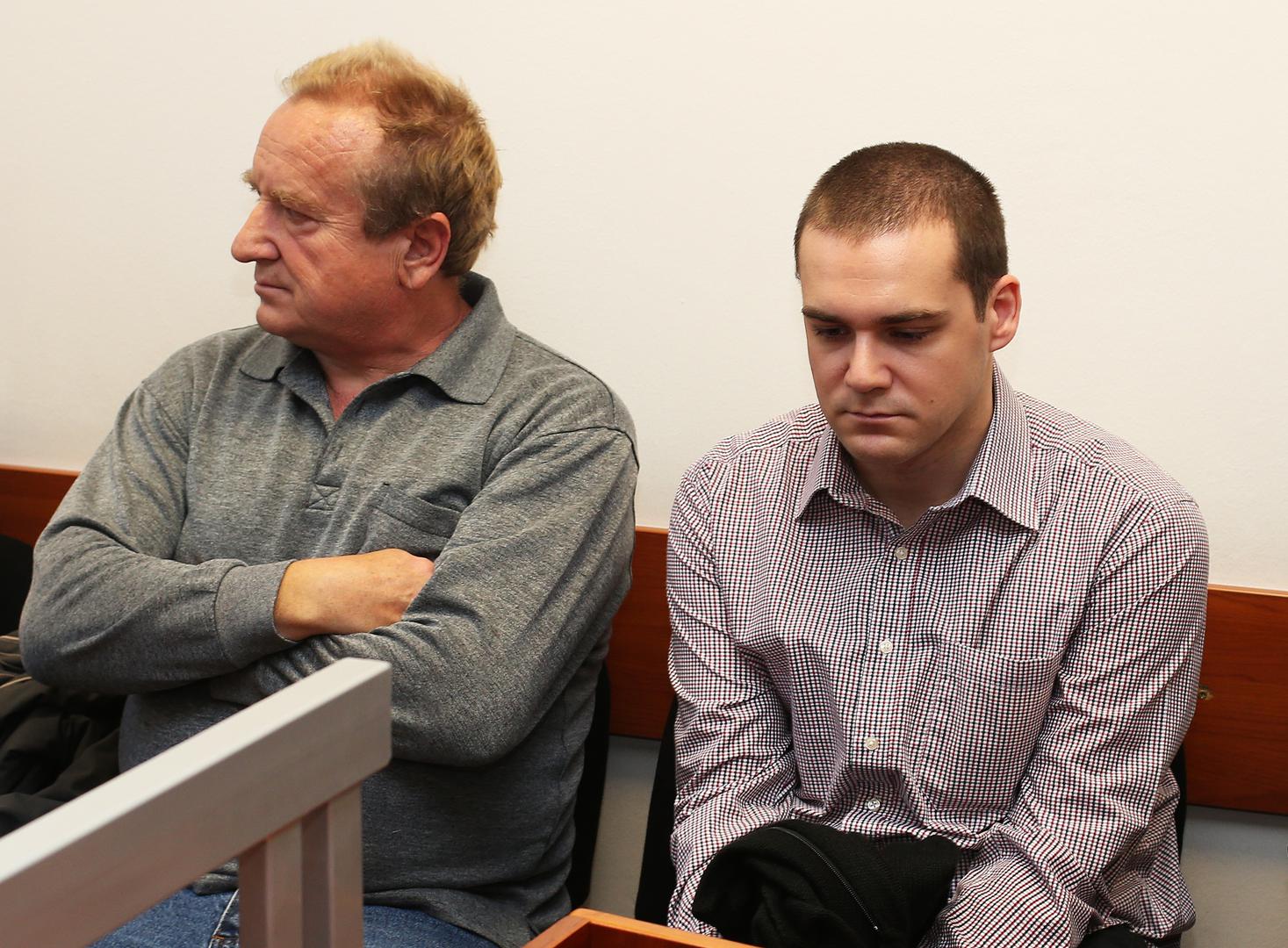 Nepravomoćno je osuđen na četiri godine zatvora.