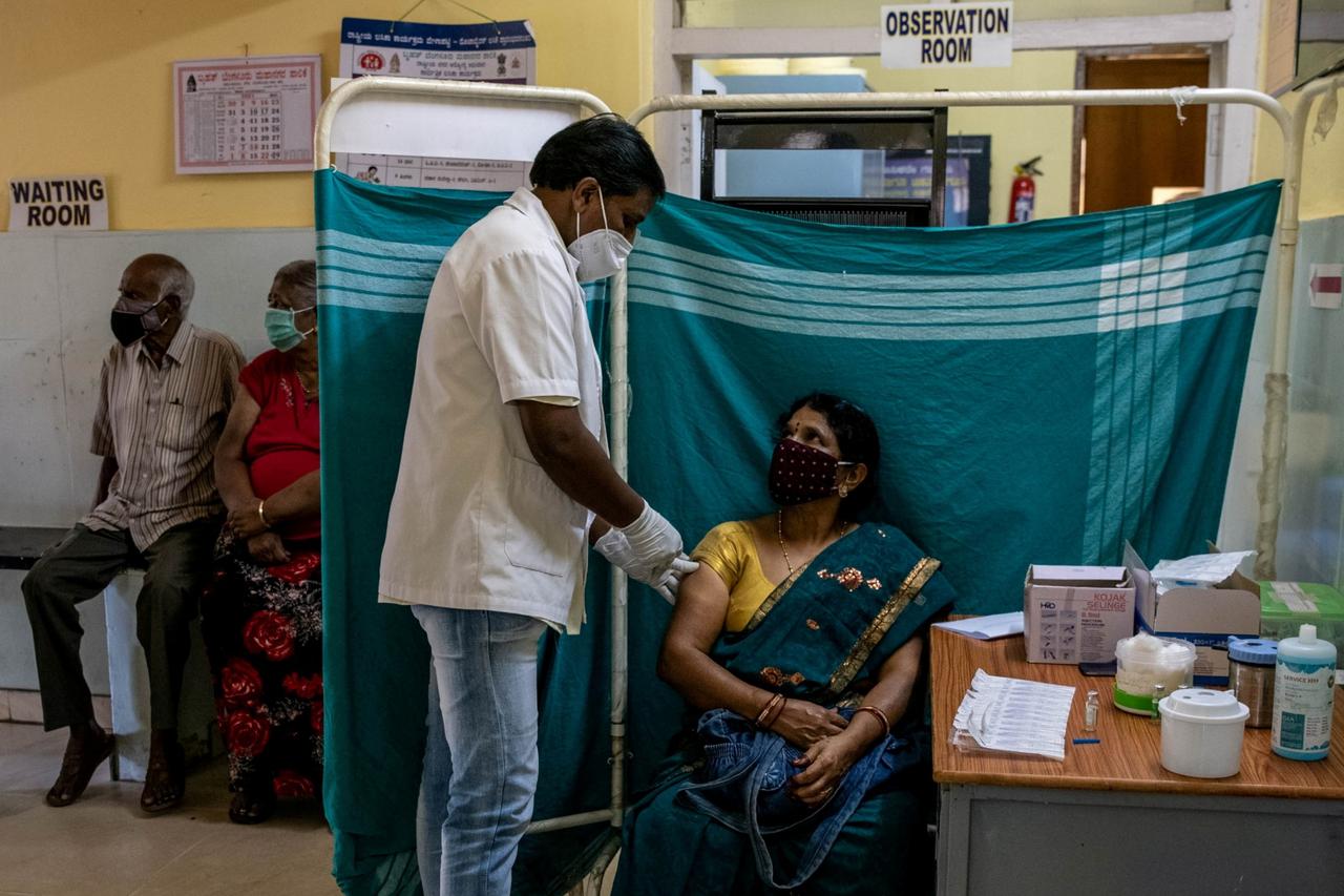 FILE PHOTO: Coronavirus disease (COVID-19) outbreak in Bengaluru