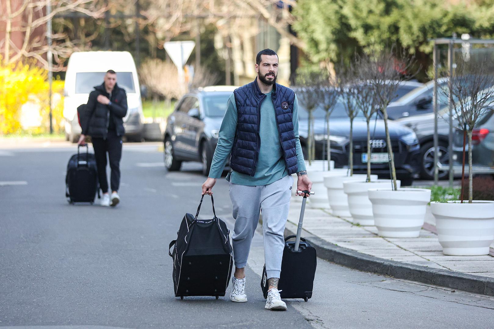 Točno 42 dana nakon što je stigla u Hrvatsku s europskom broncom oko vrata, hrvatska rukometna reprezentacija ponovno je na okupu zbog dva prijateljska susreta sa Švicarskom