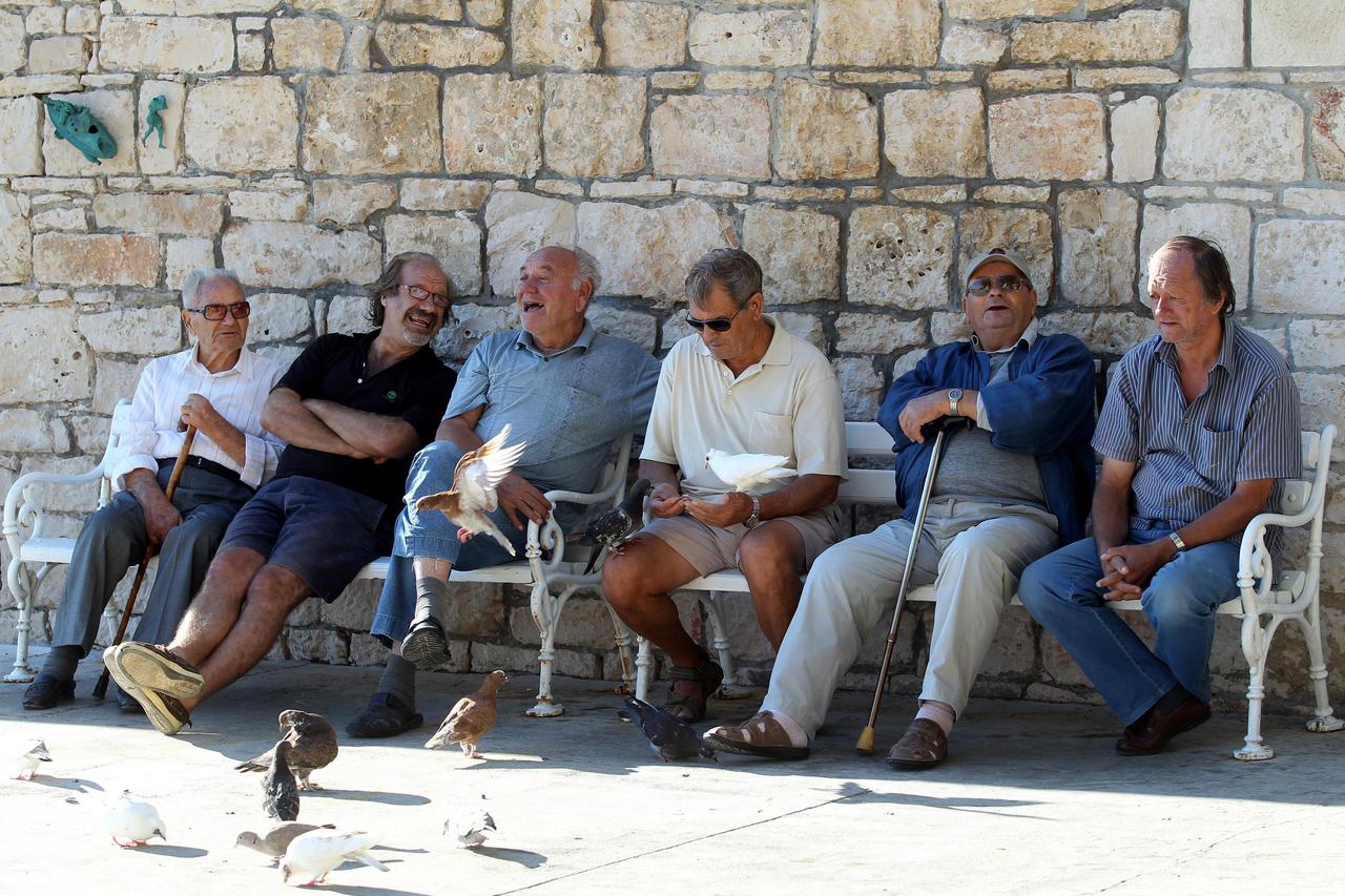 otok,otočani,starci