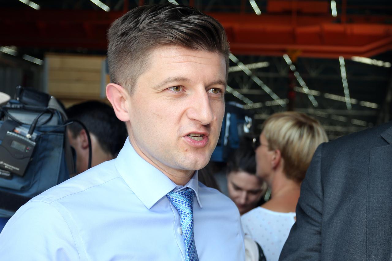 Ministar Zdravko Marić u Smjernicama za 2018. predvidio je povećanje izdataka za mirovine za milijardu kuna
