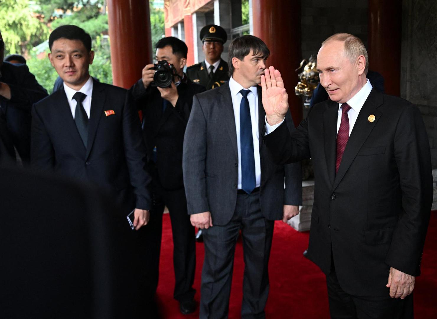 Kim je Putinu rekao da se suradnja između dviju država uvelike povećala otkako su potpisali sporazum o partnerstvu u lipnju 2024. te da je spreman činiti "sve što može kako bi pomogao" Rusiji.