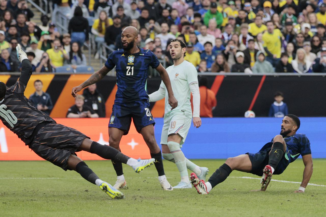 International Friendly - Brazil v France