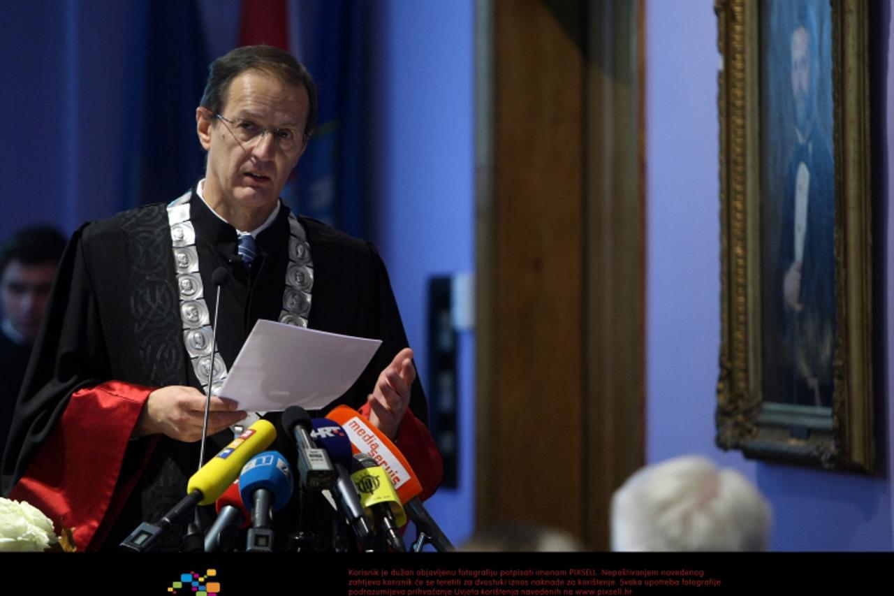 '03.11.2011., Trg marsala Tita 14, Zagreb - Dies Academicus, obiljezavanje Dana Sveucilista u tjednu Sveucilista i svecana sjednica Senata odrzana je u auli Rektorata Sveucilista u Zagrebu. Rektor Sve