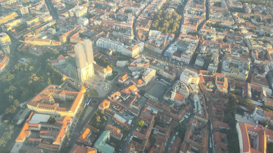 Nezaboravno iskustvo – let iznad metropole