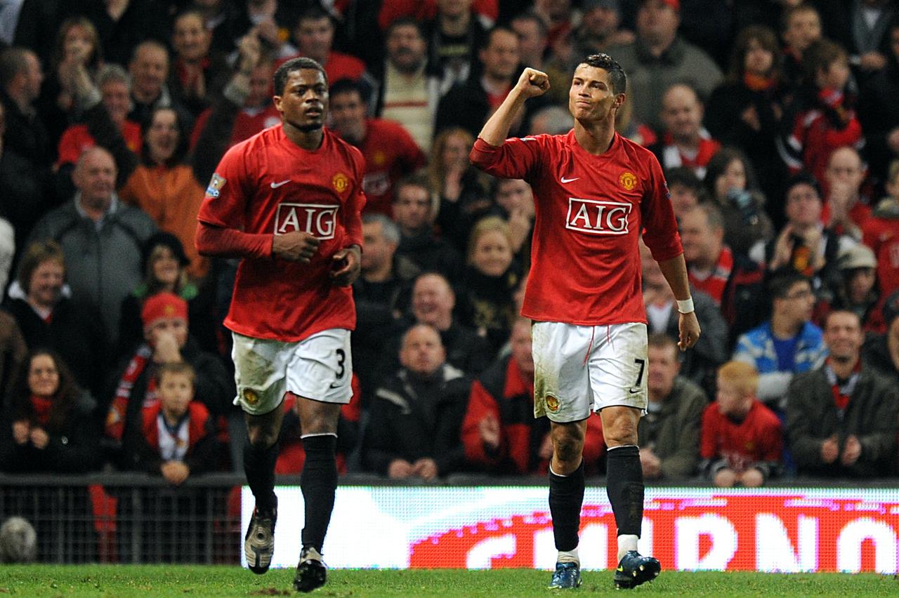 Soccer - Barclays Premier League - Manchester United v Stoke City - Old Trafford