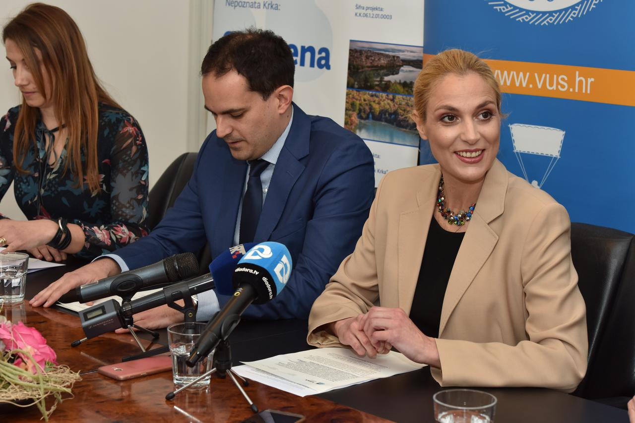 Nella Slavica