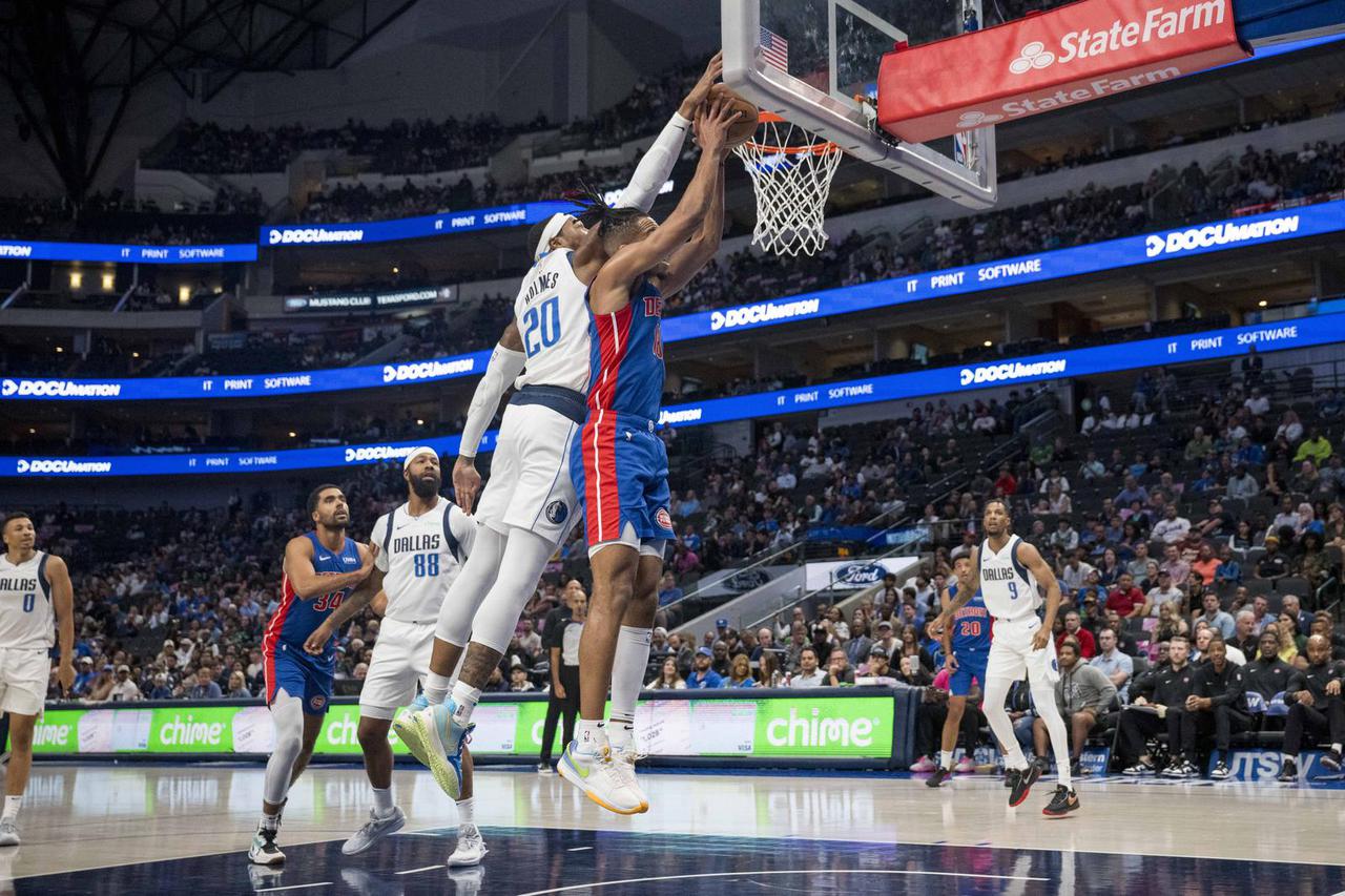 NBA: Preseason-Detroit Pistons at Dallas Mavericks