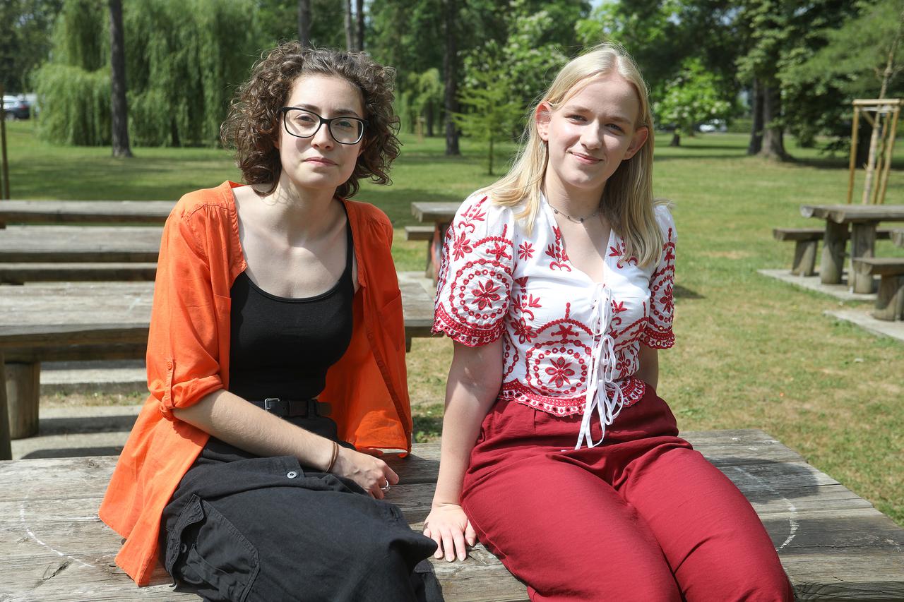 Karlovac: Noa Barić i Katarina Katić, predstavnice Karlovačke županije u projektu Moja.hr