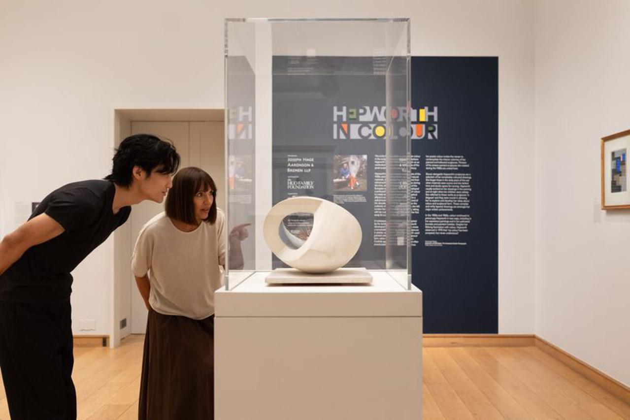Hepworth in Colour