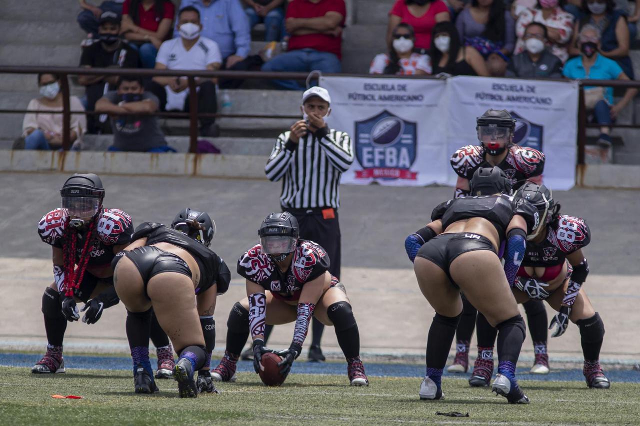 IXUS V NYX Lingerie Football Match