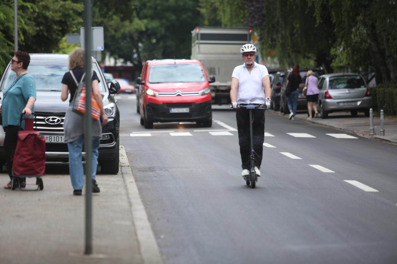 Zagreb: U Trnskom postavljen novi asfalt, no ne i biciklističke staze