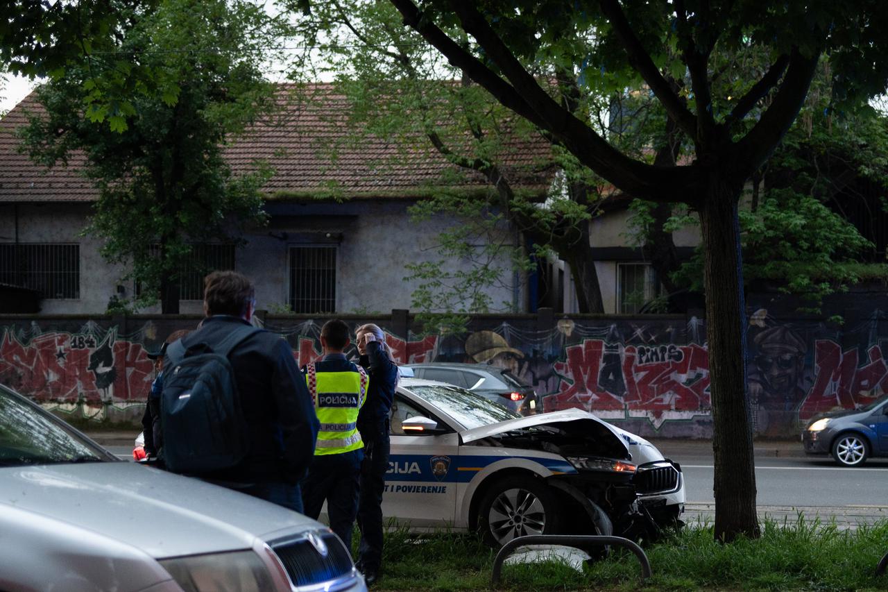 Zagreb: Policijski automobil sudjelovao u prometnoj nesreći
