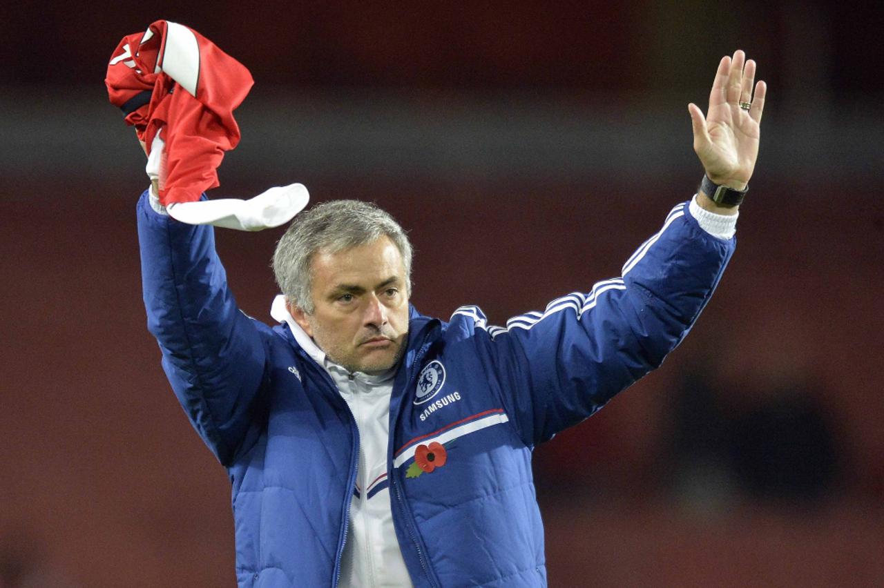 Jose Mourinho, Mesut Özil (1)