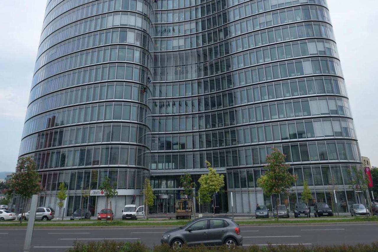 Sky Office