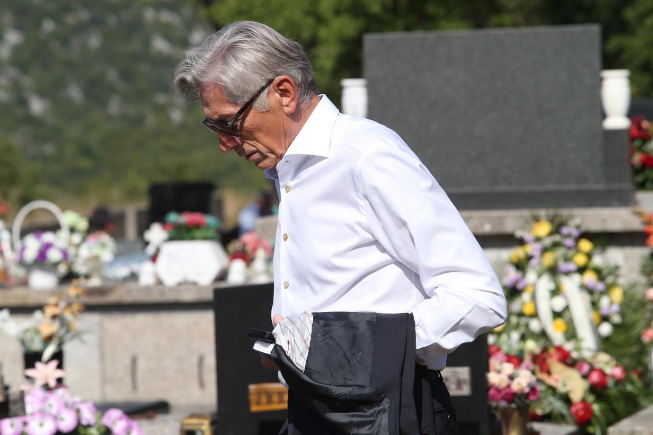 Grude: Sprovod Blagice Bandić, majke gradonačelnika Zagreba Milana Bandića