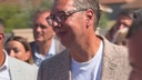 VIDEO Prišao Vučiću pa se sjetio 1999. godine: 'Rekao sam vam tada na mostu, bit će te doživotni predsjednik Srbije'