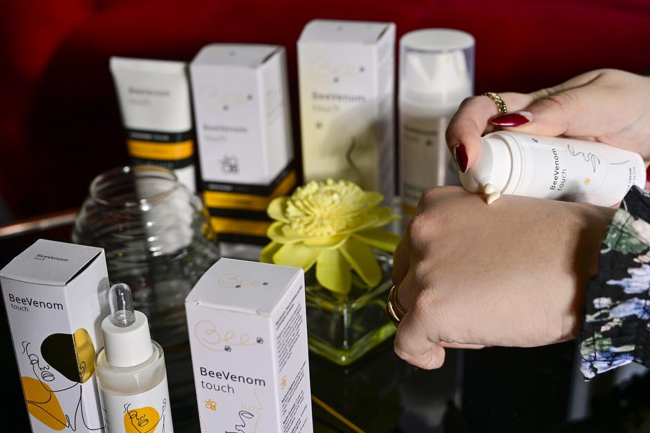 Zagreb: Kozmetika BeeVenom touch