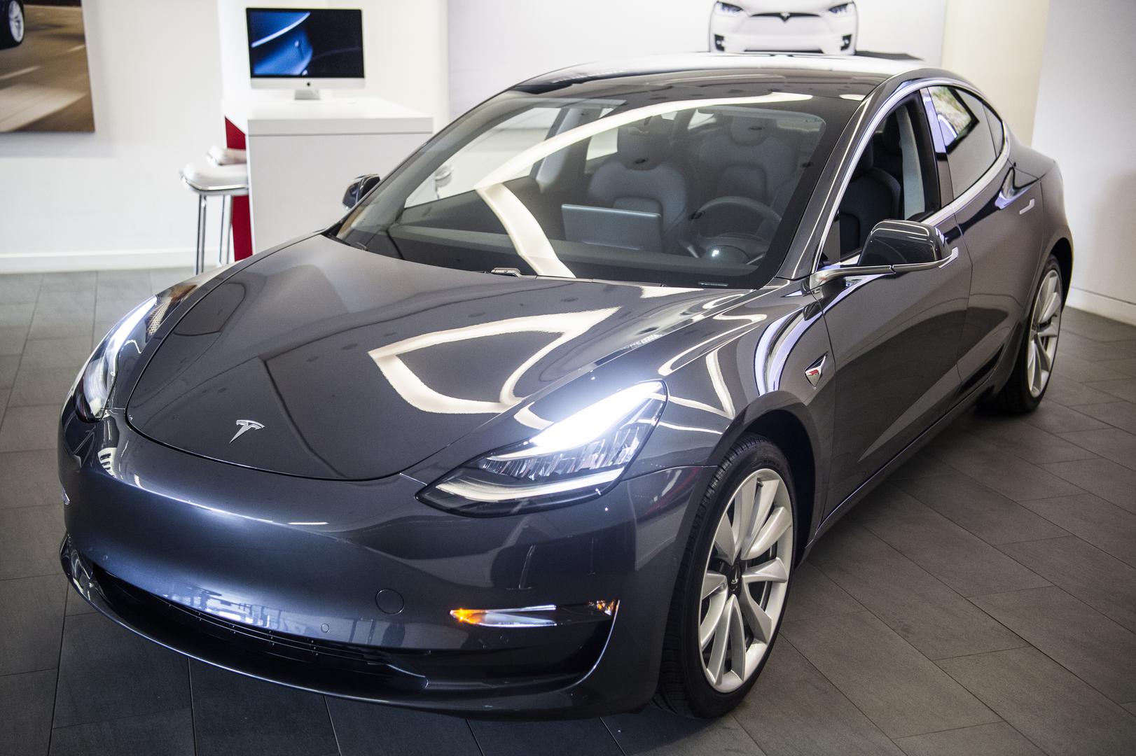 Tesla je u Europi ovaj tjedan počeo s prezentacijom svog Modela 3.
