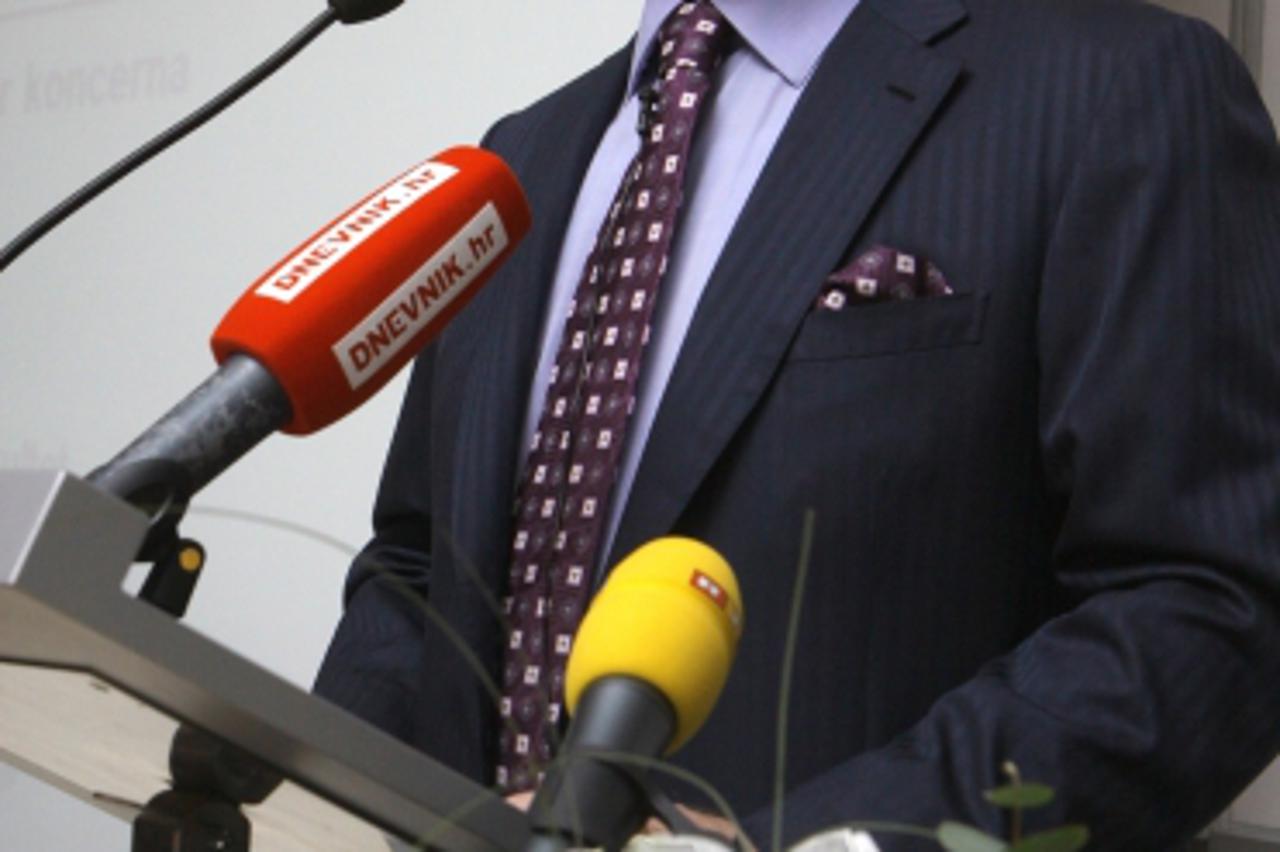 'todoric_pxl_unu_281110'