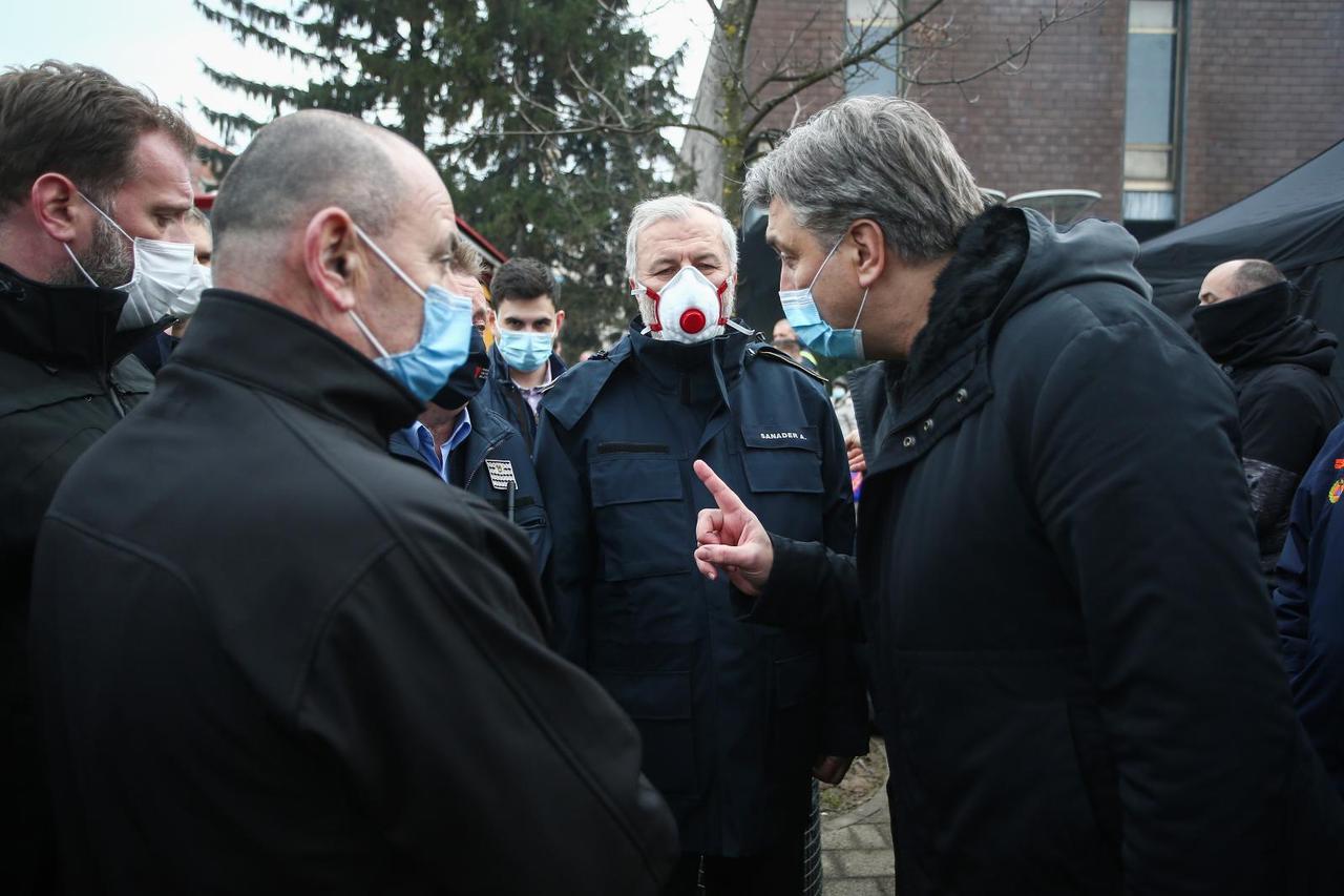 Andrej Plenković obišao centar Petrinje