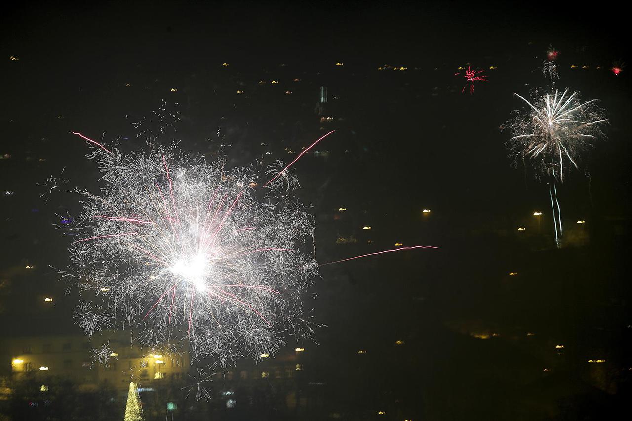Novogodišnji vatromet iznad Zagreba