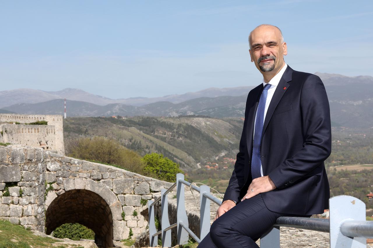 Šibensko-kninski župan Marko Jelić na kninskoj tvrđavi