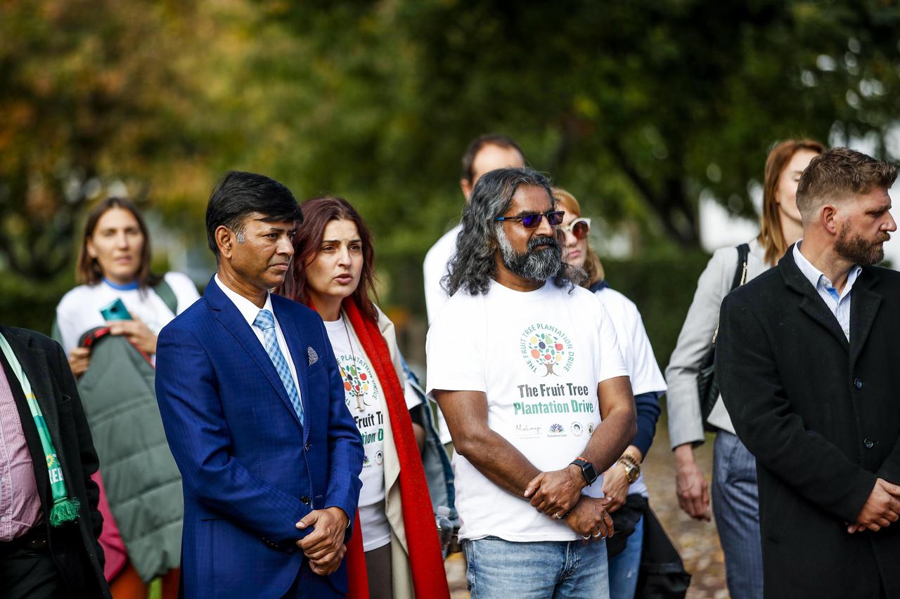 Zagreb: Posađeno prvih 15 sadnica u sklopu akcije ACT fondacije "Fruit Tree Plantation Drive"
