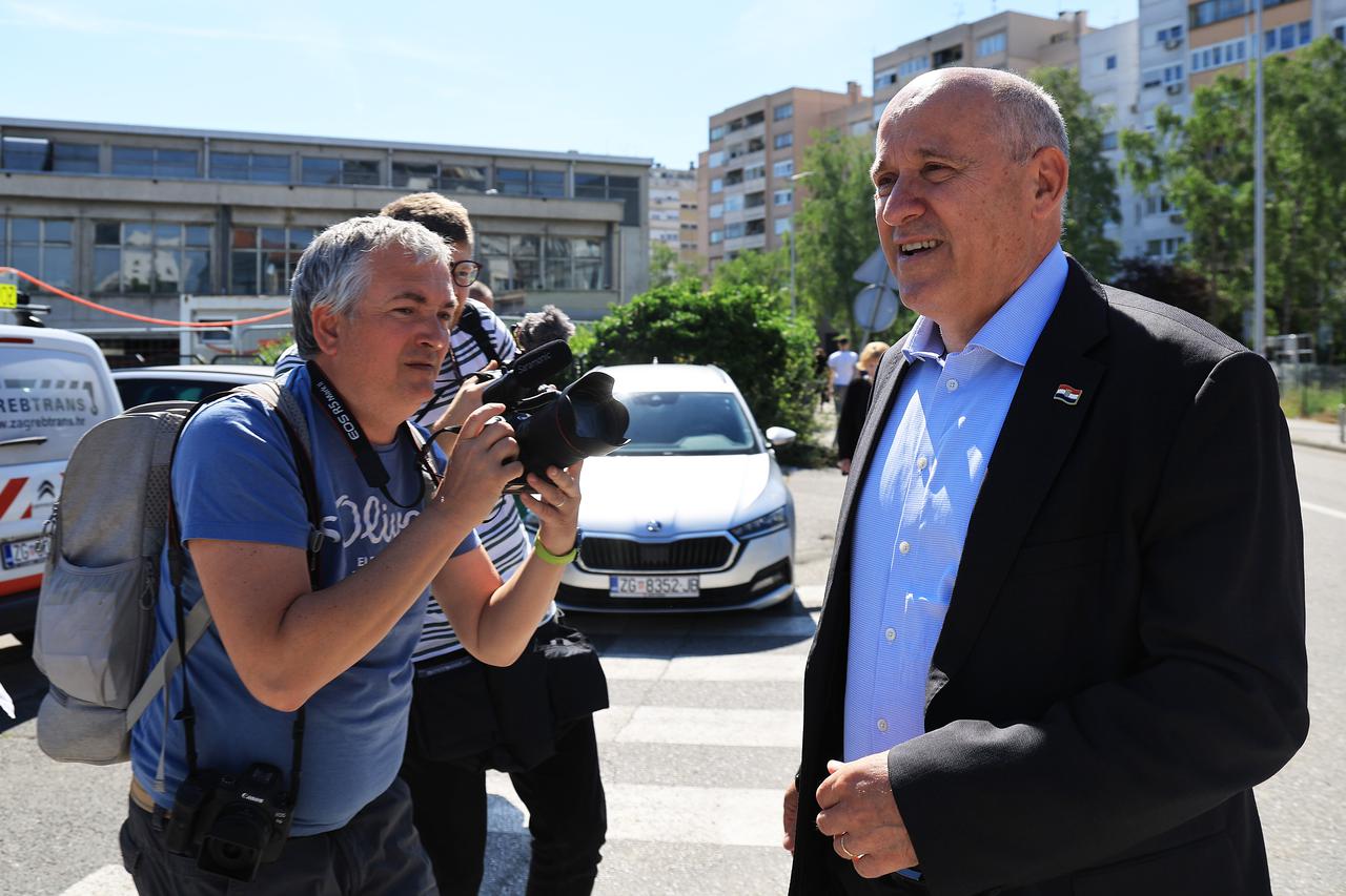 Zagreb: Branko Bačić o trenutnom stanju uklanjanja Vjesnika