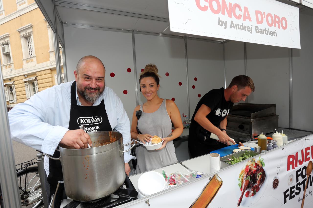 03.09.2016., Rijeka - Rijecki Korzo i ulica 128. rijecke brigade ugostili prvo izdanje Rijeka Food Festivala powered by Billa.  Andrej Barbieri, Lana Klingor Mihic. Photo: Goran Kovacic/PIXSELL