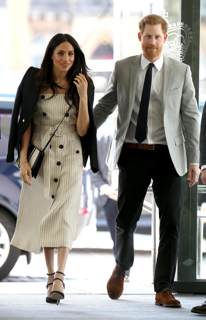 U isto vrijeme u Londonu Meghan Markle je odjenula haljinu kakvu nikad nismo, a sigurno ni nećemo vidjeti na  Kate Middleton koja se strogo drži pravila.
