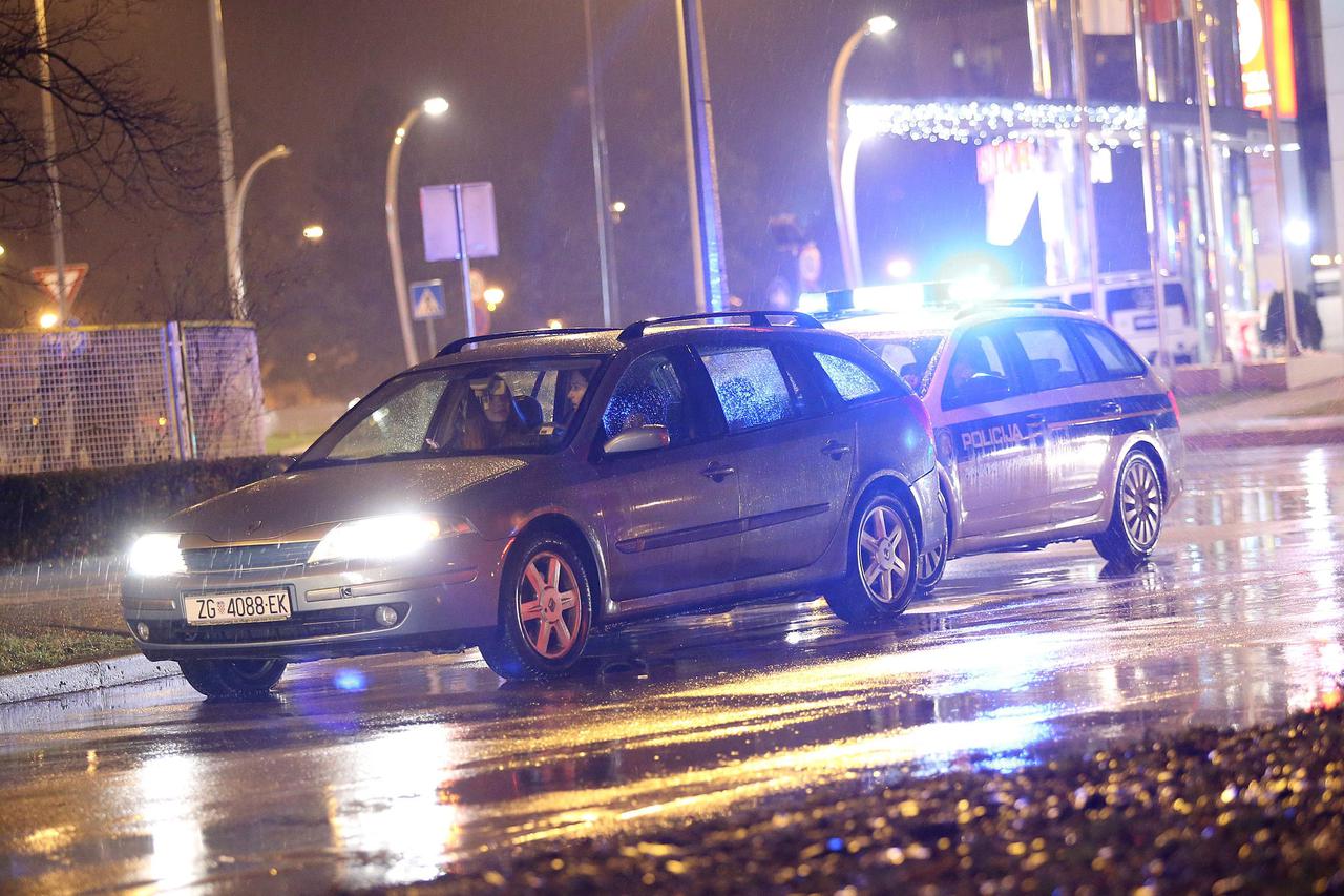 policija