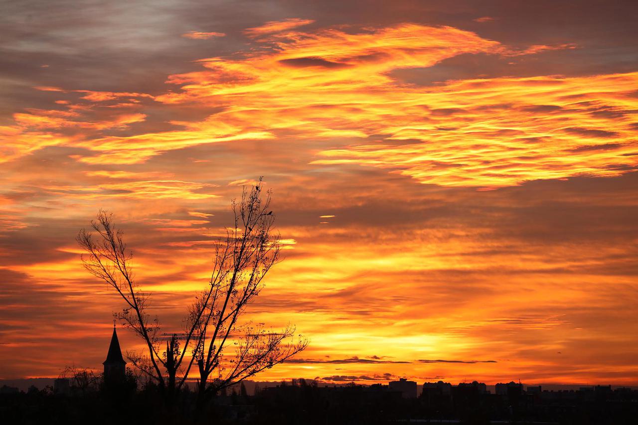 Svitanje iznad Zagreba